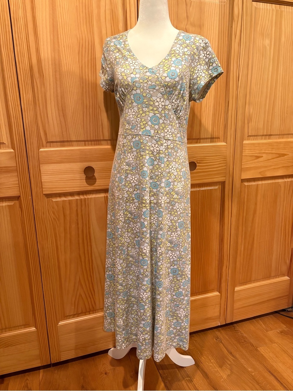 Sahalie short-sleeve v-neck floral maxi dress women’s M blue grey lime green